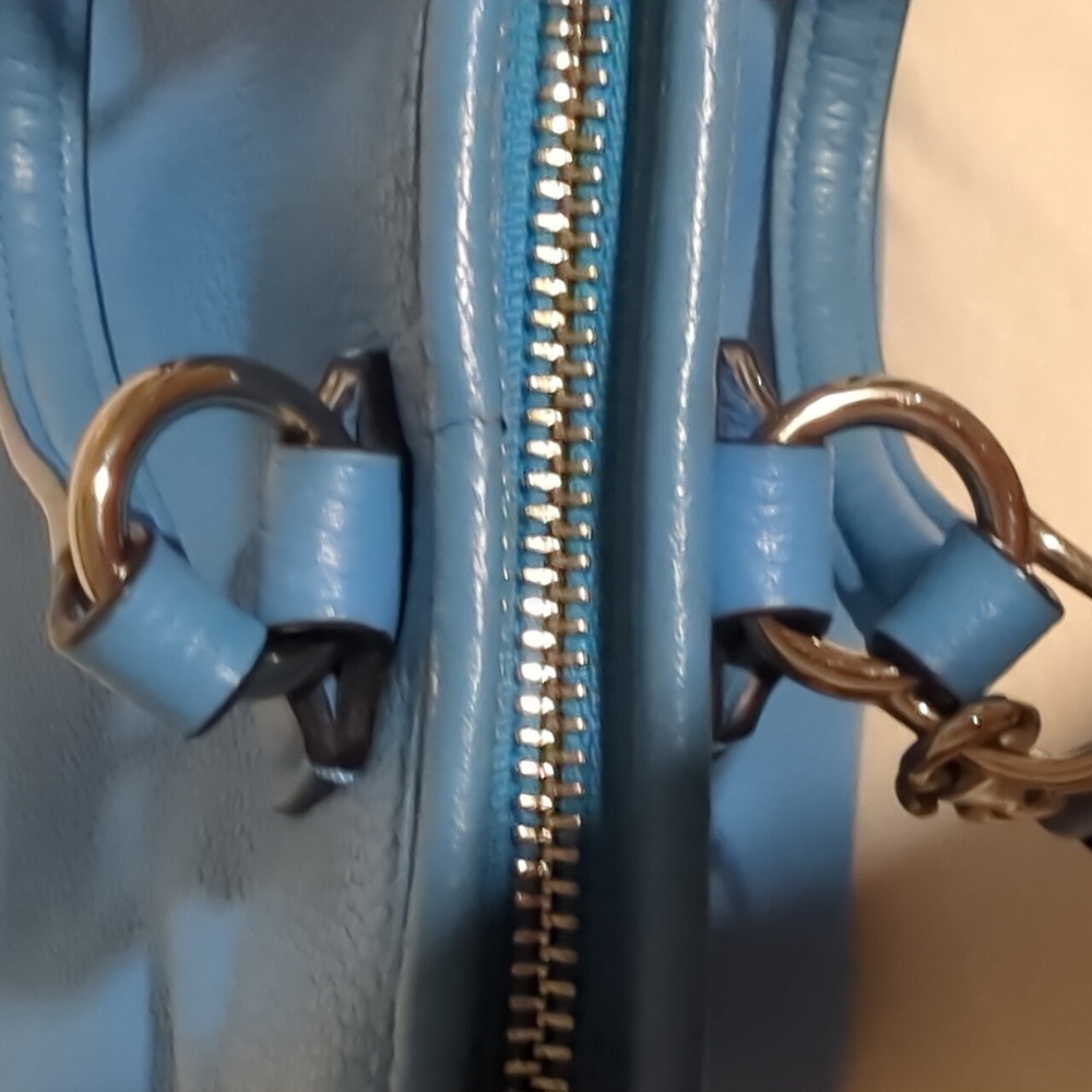 Coach Azure Bag With Silver Hardware And Coach Tag - Picture 9 of 12